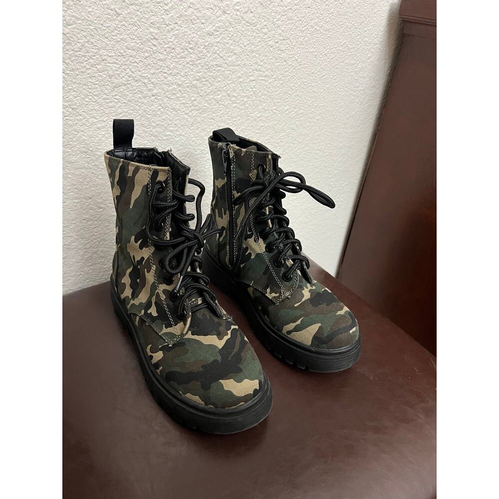 Military Boots